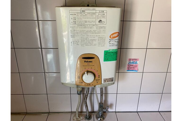 湯沸器
